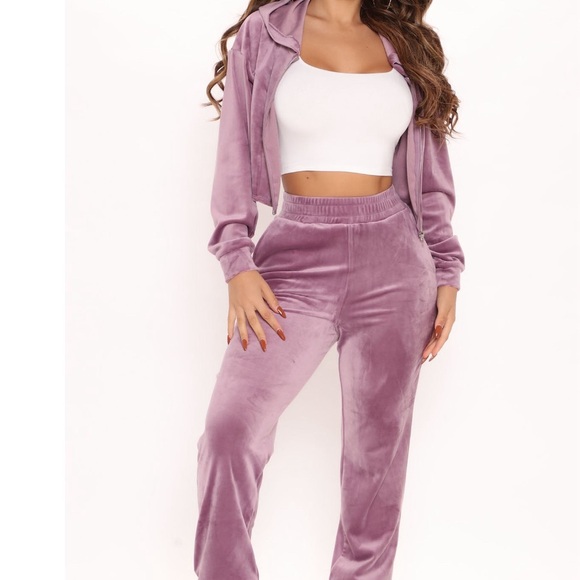 💖Pink velour zip up hoodie & pants set✨ - Picture 7 of 7